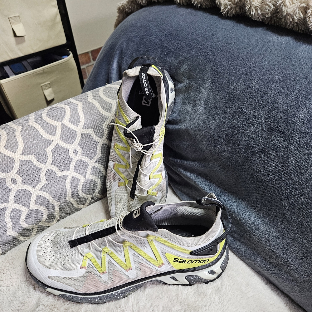 Salomon Men's White & Yellow Trail Sneakers